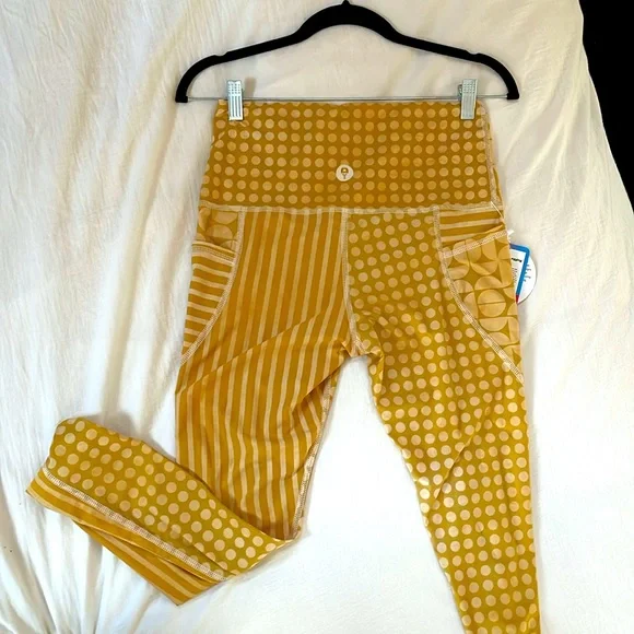 Ankle length -calf length leggings with side pockets - Picture 2 of 2